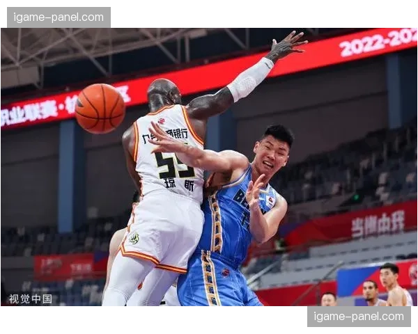 裁判委员会内部会议重申鼓励身体对抗的执法尺度，以保持联赛特色