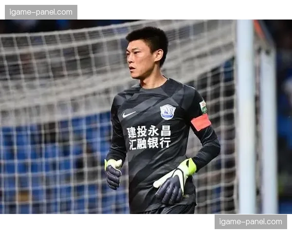神扑!沧州雄狮门将邵镤亮连续封出浙江队两次必进球机会 神扑!沧州雄狮门将邵镤亮连续封出浙江队两次必进球机会